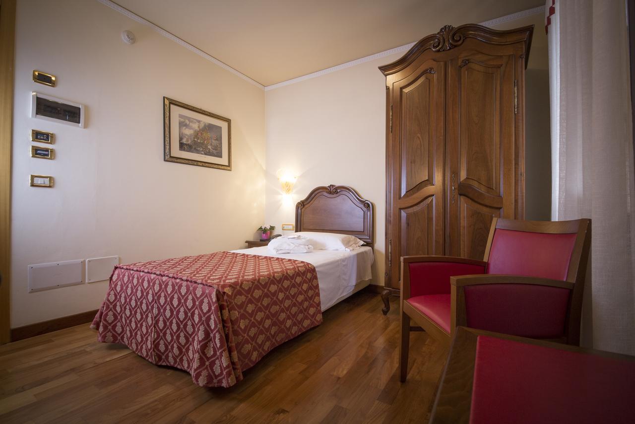 Hotel Spessotto بورتوغروارو المظهر الخارجي الصورة