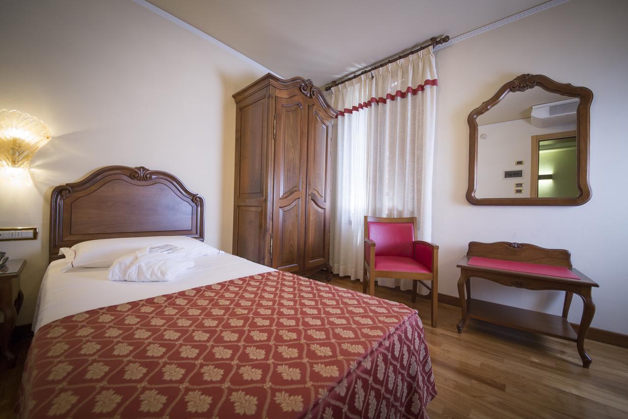 Hotel Spessotto بورتوغروارو المظهر الخارجي الصورة